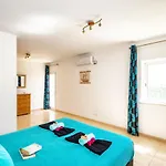 别墅 Saint Martin By Algarve Vacation